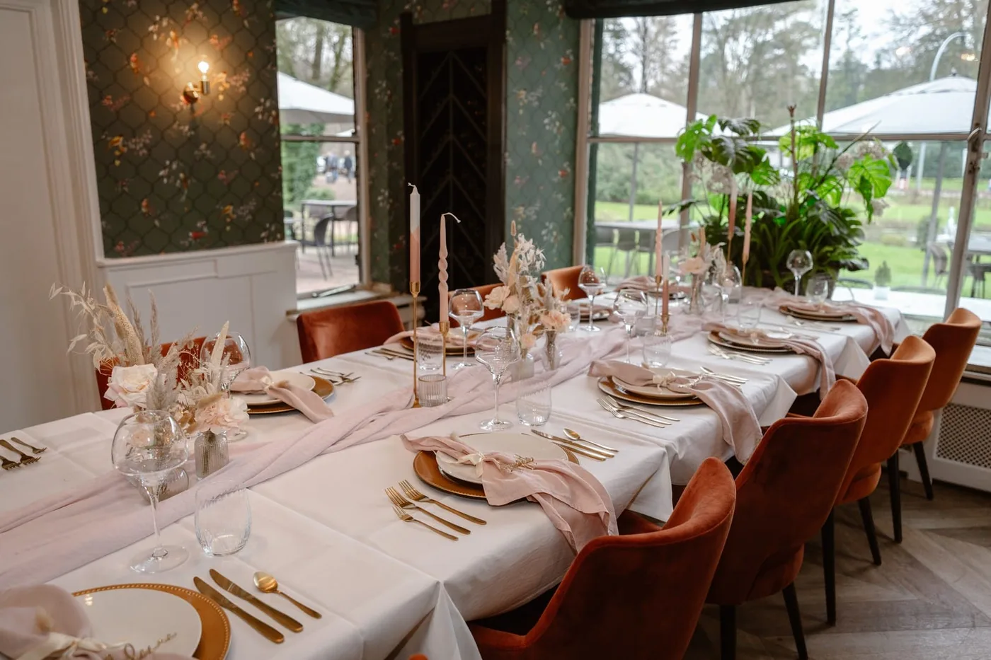 trouwfotografie bij Auberge du Bonheur in Tilburg: foto 4