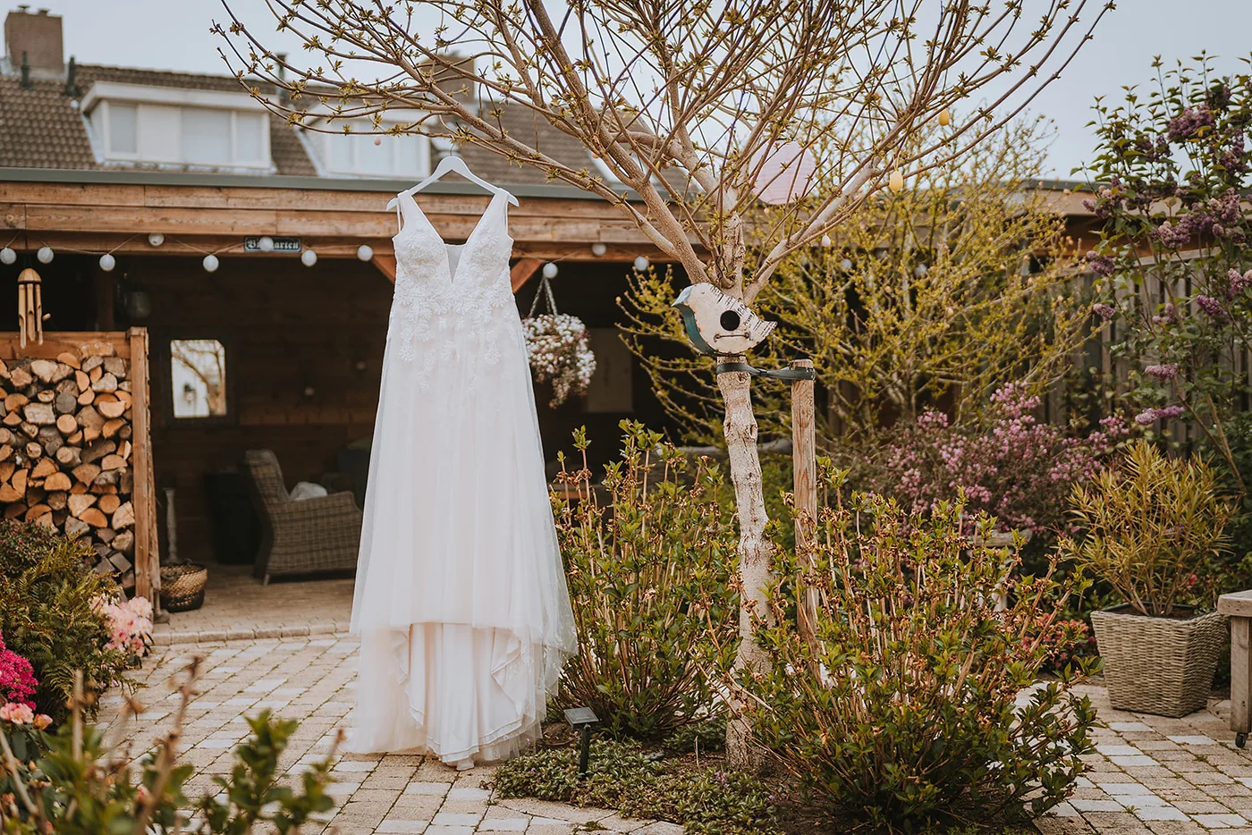 Carlijn & Victor, trouwfotografie bij Het Witte Kasteel in Loon op Zand: foto 2