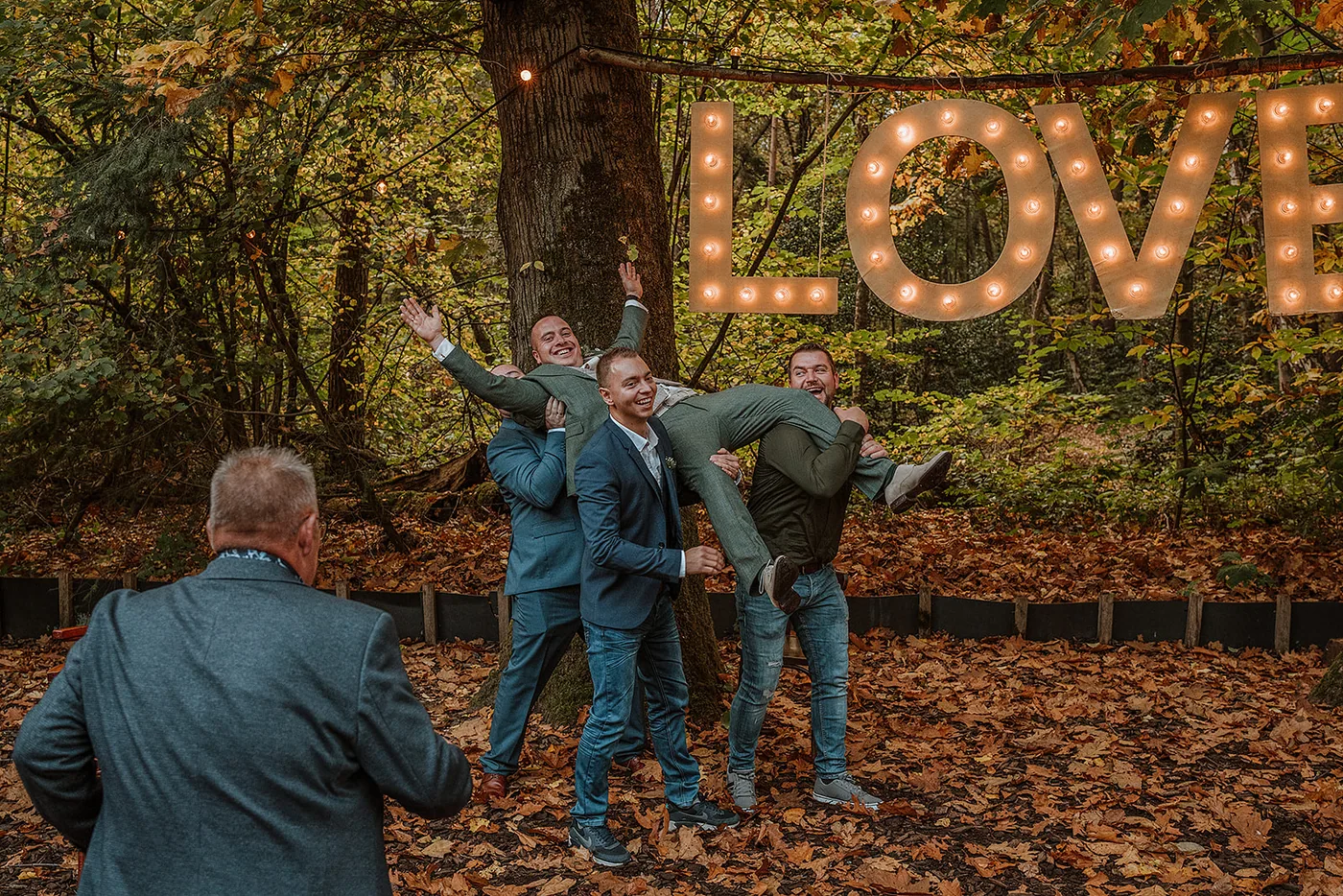 Chantal & Roel, trouwfotografie bij Meneer van Eijck in Oisterwijk: foto 5