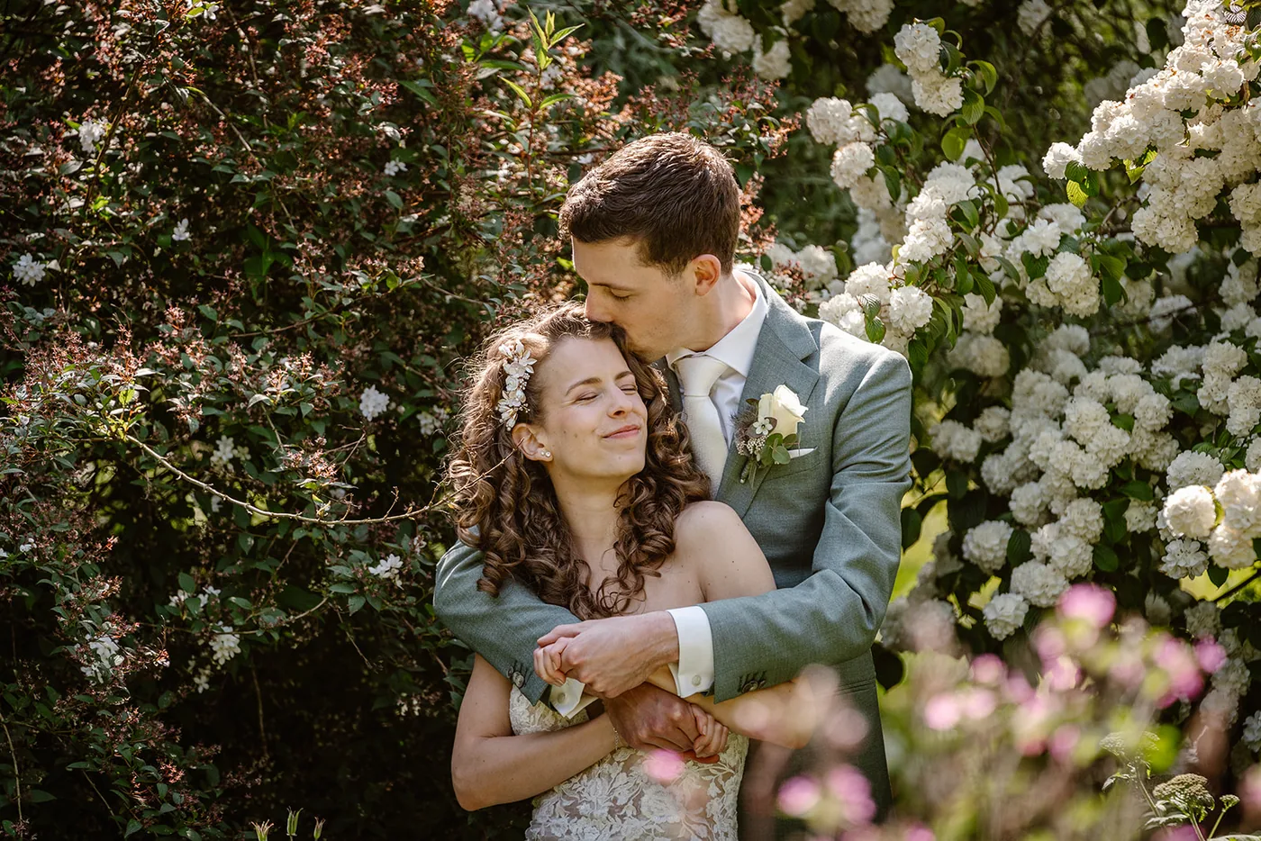 Emily & Mark, trouwfotografie bij Het Houtse Meer in Den Hout: foto 4