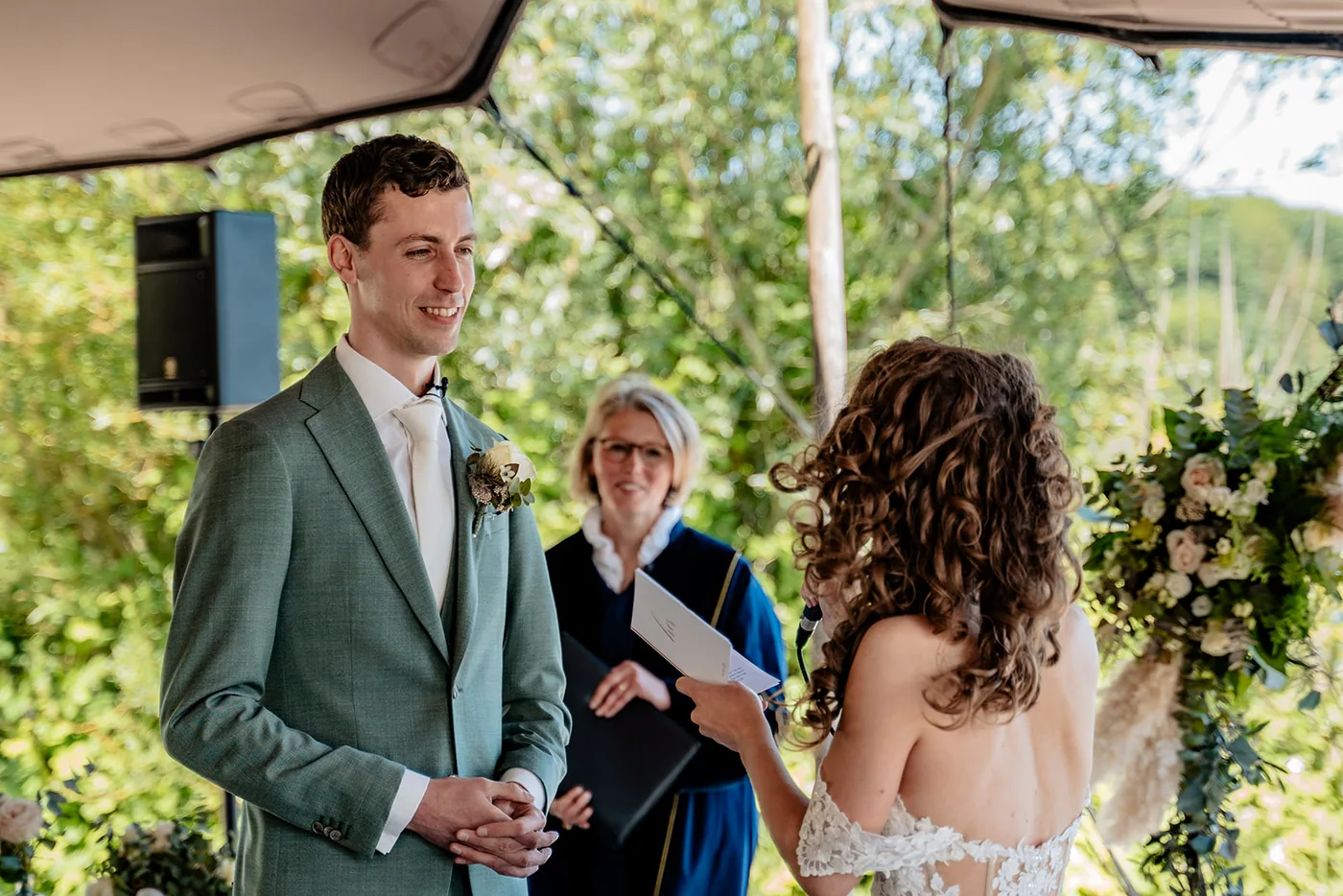 Emily & Mark, trouwfotografie bij Het Houtse Meer in Den Hout: foto 3