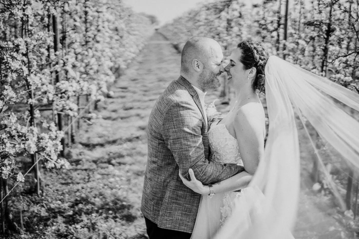 Jennifer & Adam, trouwfotografie bij Limburg