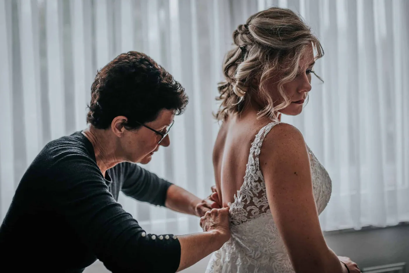 Manon & Stan, trouwfotografie bij De Oude Kerk in Dongen: foto 3