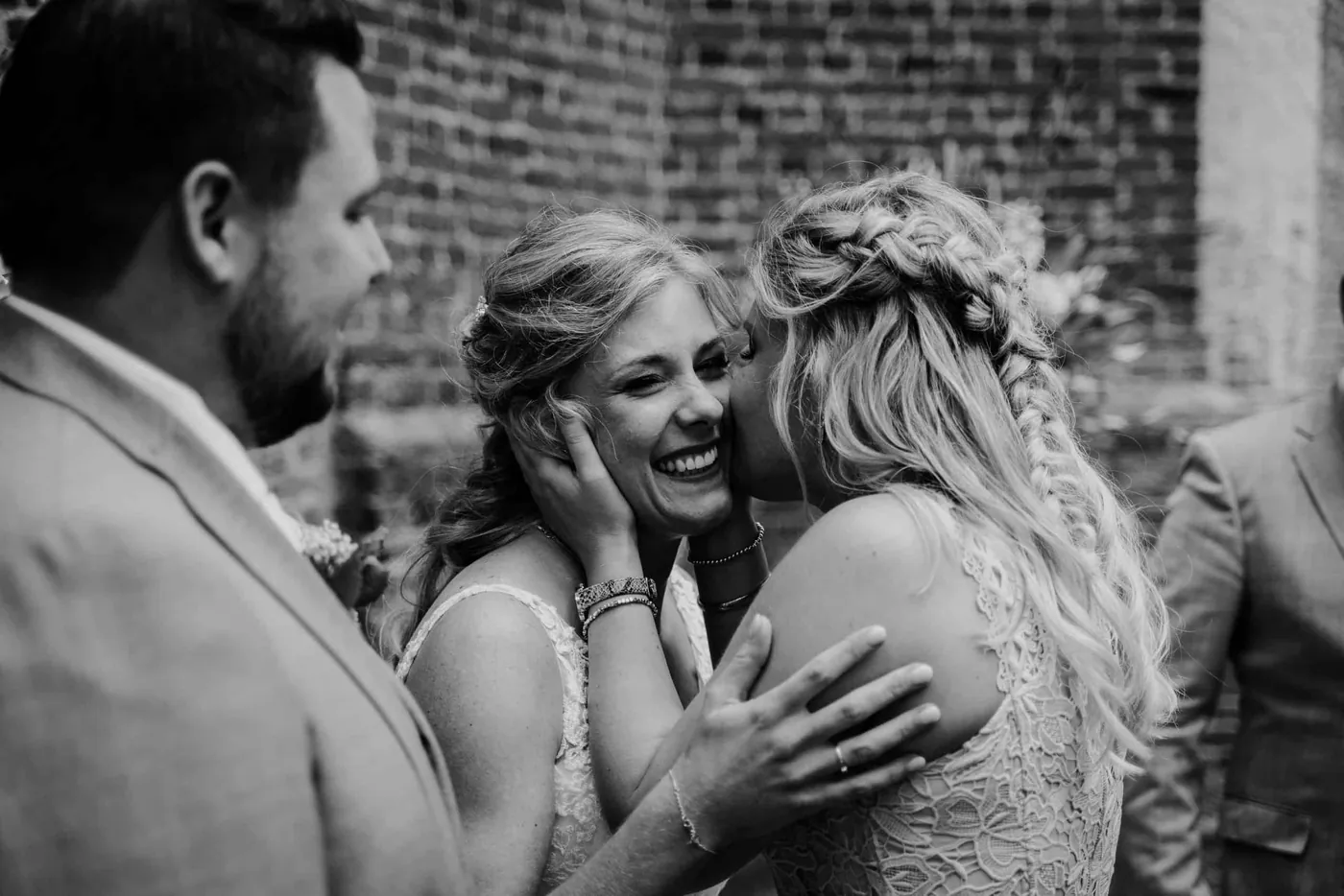 Manon & Stan, trouwfotografie bij De Oude Kerk in Dongen: foto 7
