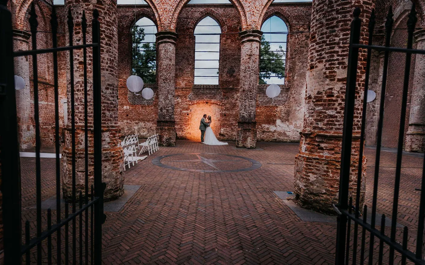 Bruiloft bij De Oude Kerk in Dongen