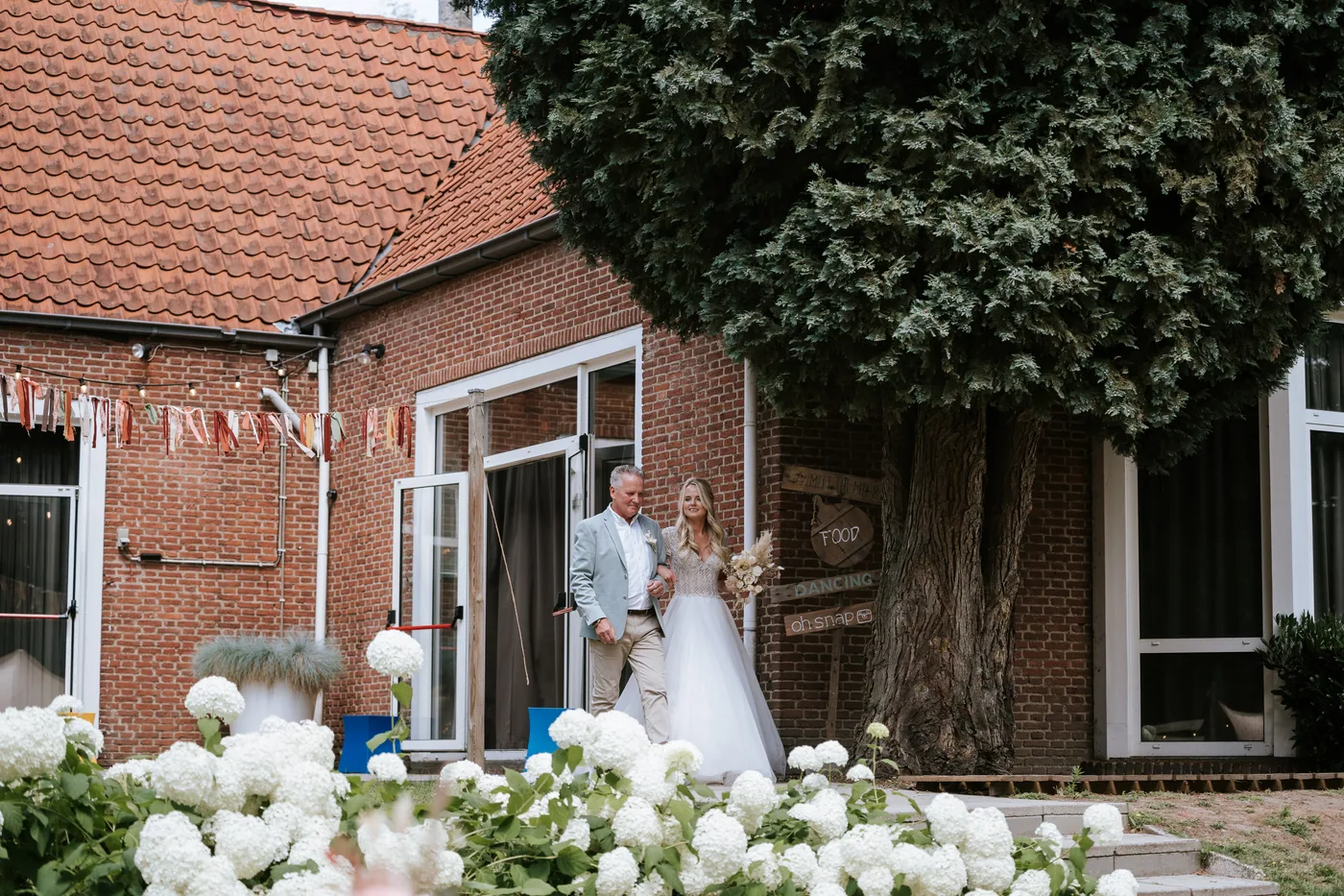 Charlotte & Jeroen, bruiloft bij De Phil, Tilburg, foto 44