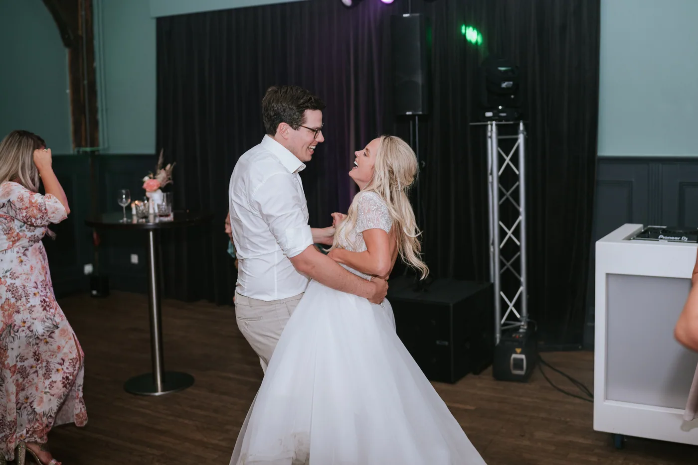 Charlotte & Jeroen, bruiloft bij De Phil, Tilburg, foto 90