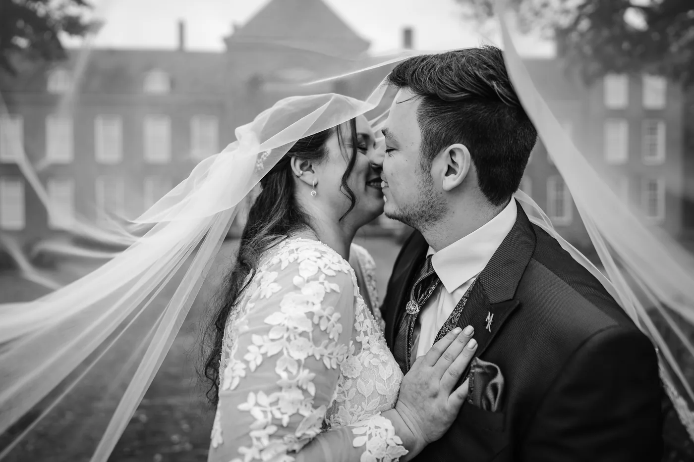Dyonne & Nick, bruiloft bij Een kasteel, Nederland, foto 33