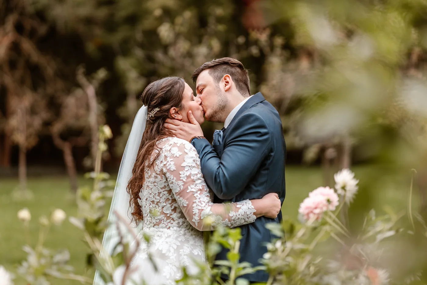 Dyonne & Nick, bruiloft bij Een kasteel, Nederland, foto 45