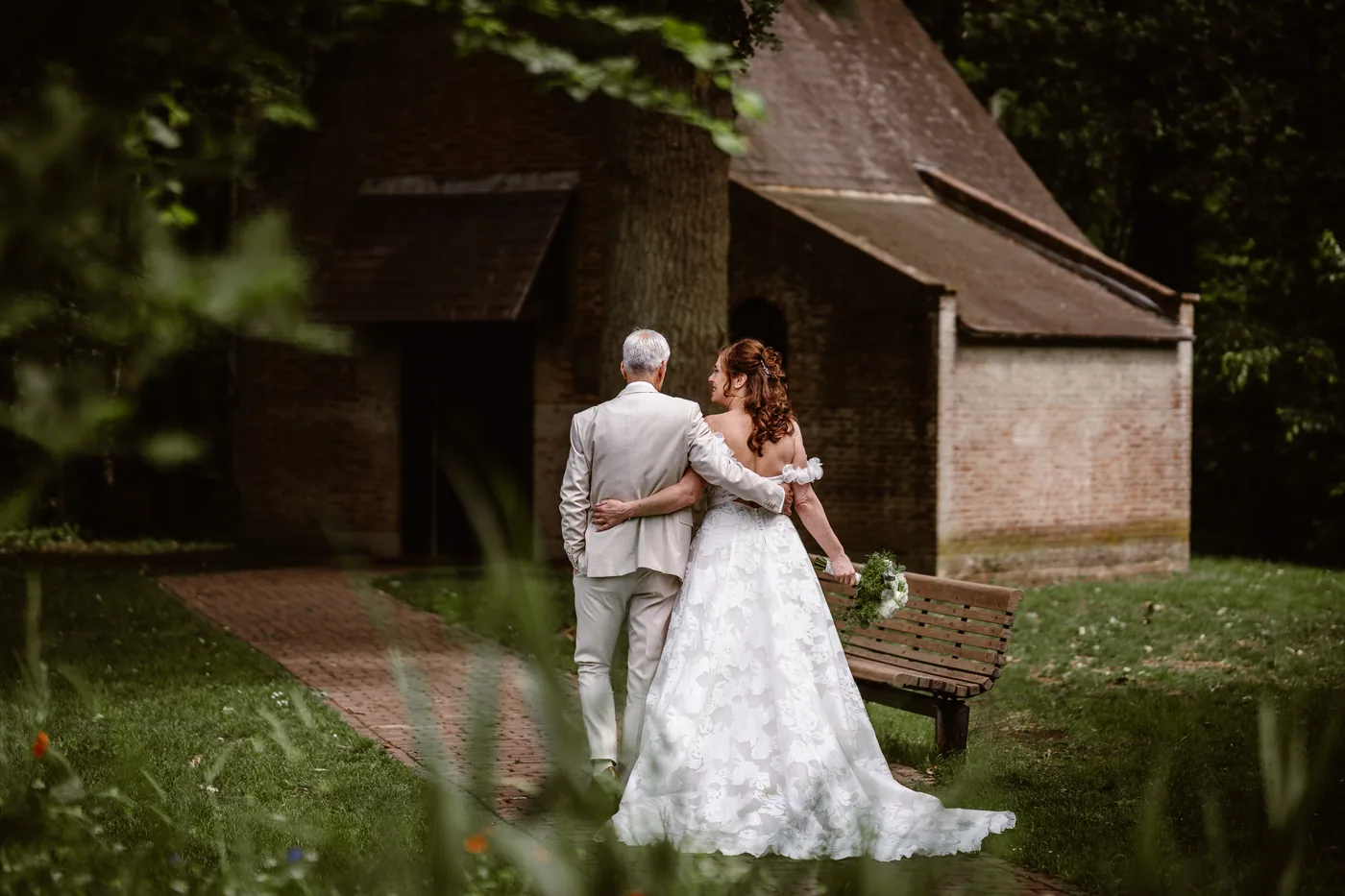 Hester & Joost, trouwfotografie bij Bosch en Duin in Udenhout: foto 1