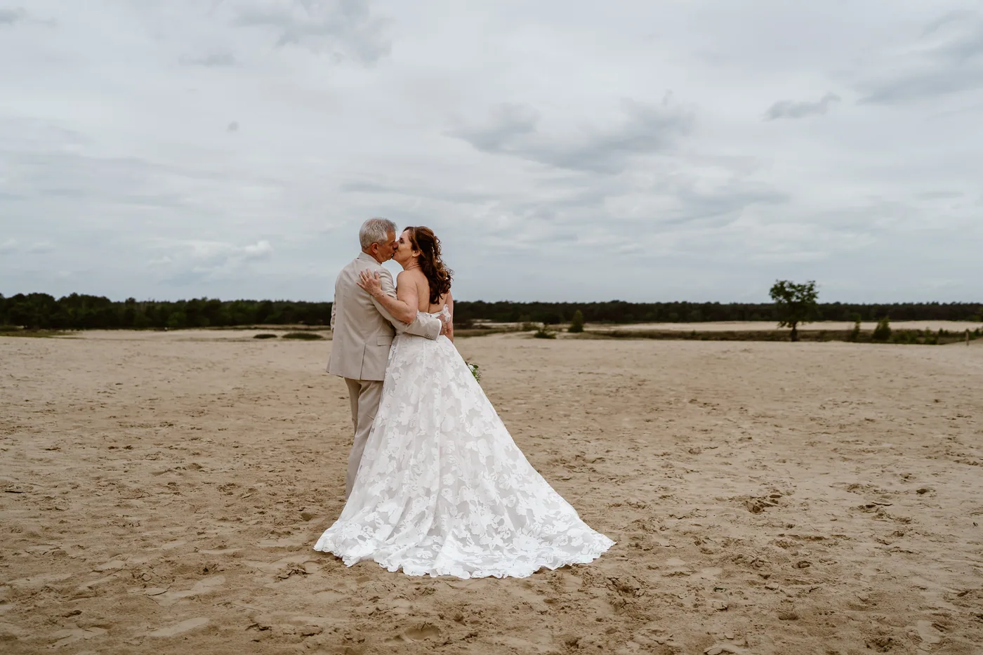 Hester & Joost, bruiloft bij Bosch en Duin, Udenhout, foto 11
