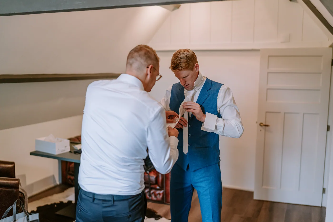 Leonie & Martijn, bruiloft bij Beneden Sas, De Heen, foto 10