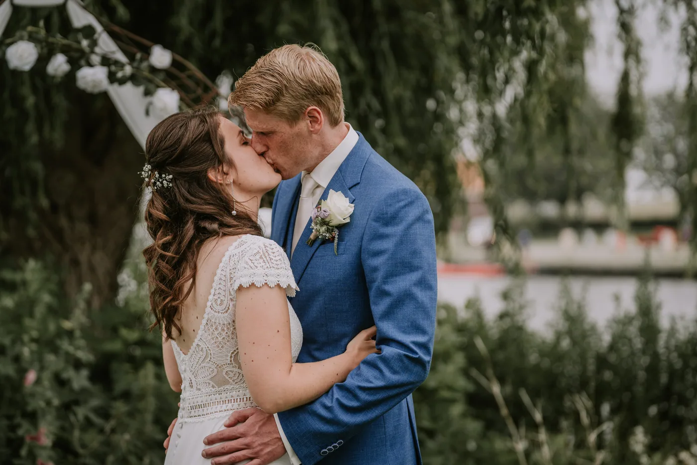 Leonie & Martijn, trouwfotografie bij Beneden Sas in De Heen