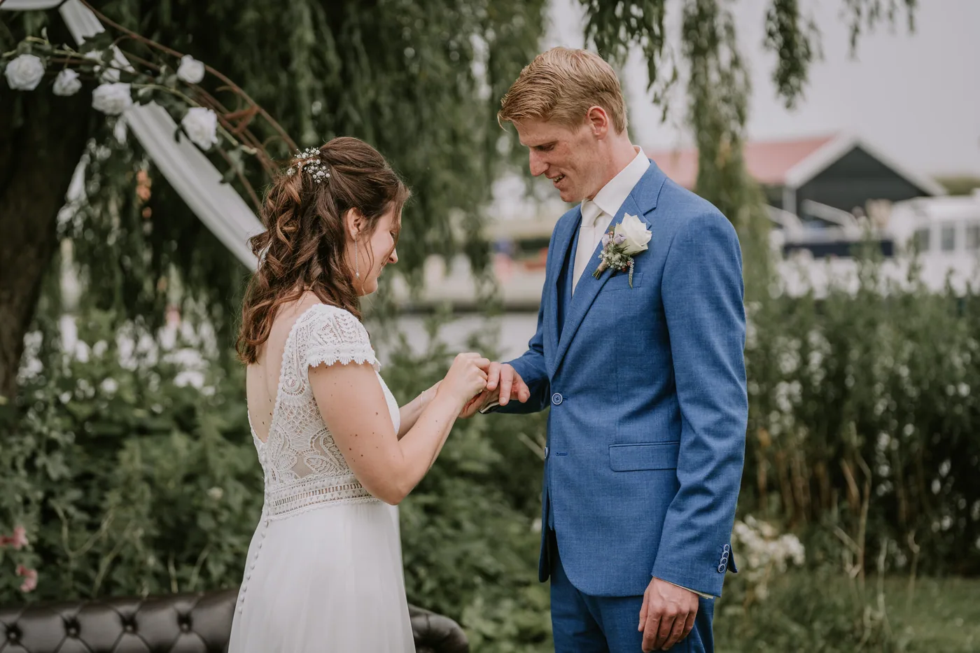 Leonie & Martijn, bruiloft bij Beneden Sas, De Heen, foto 70